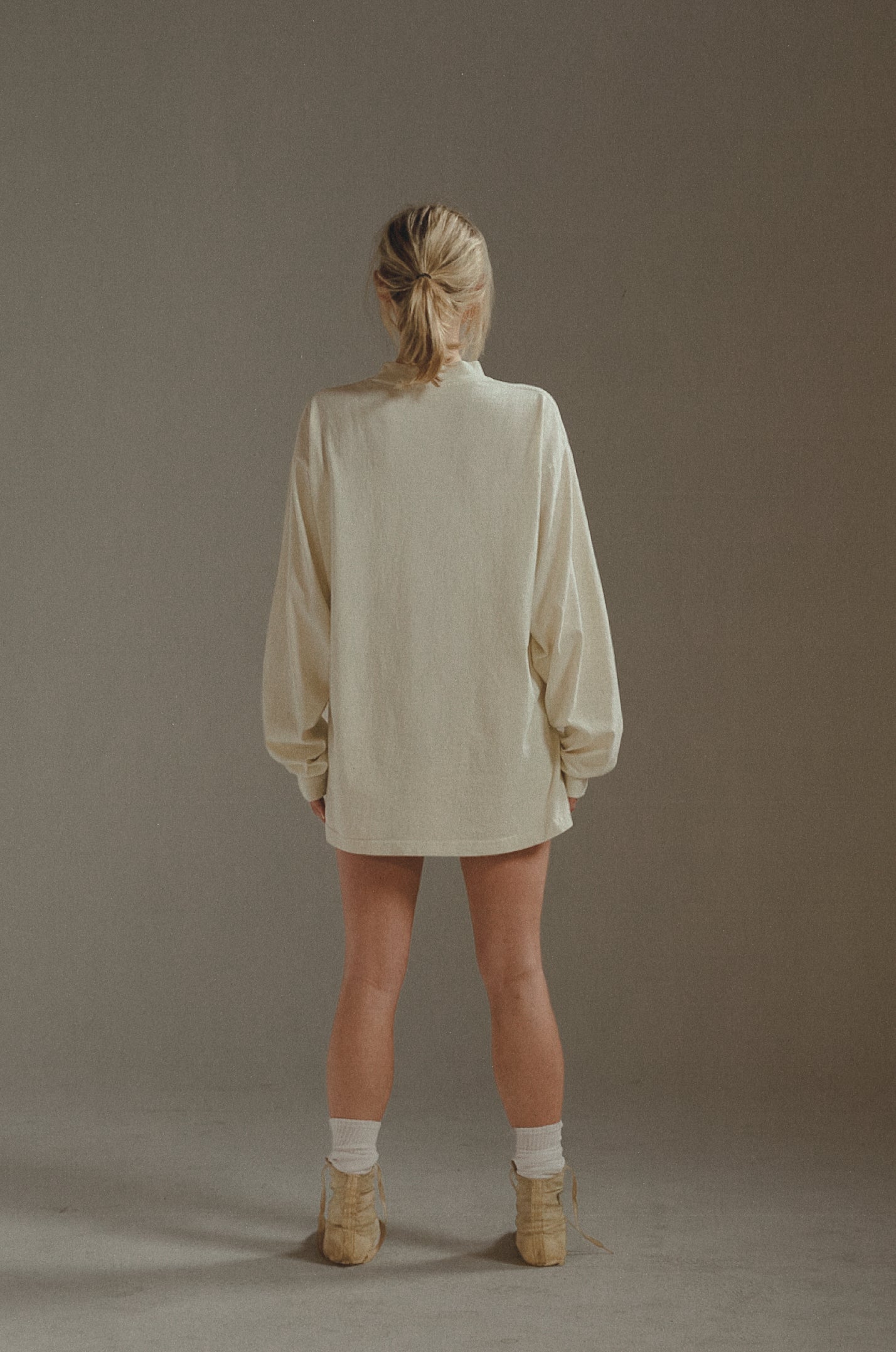 Women's Mock Neck Tee Dirty White