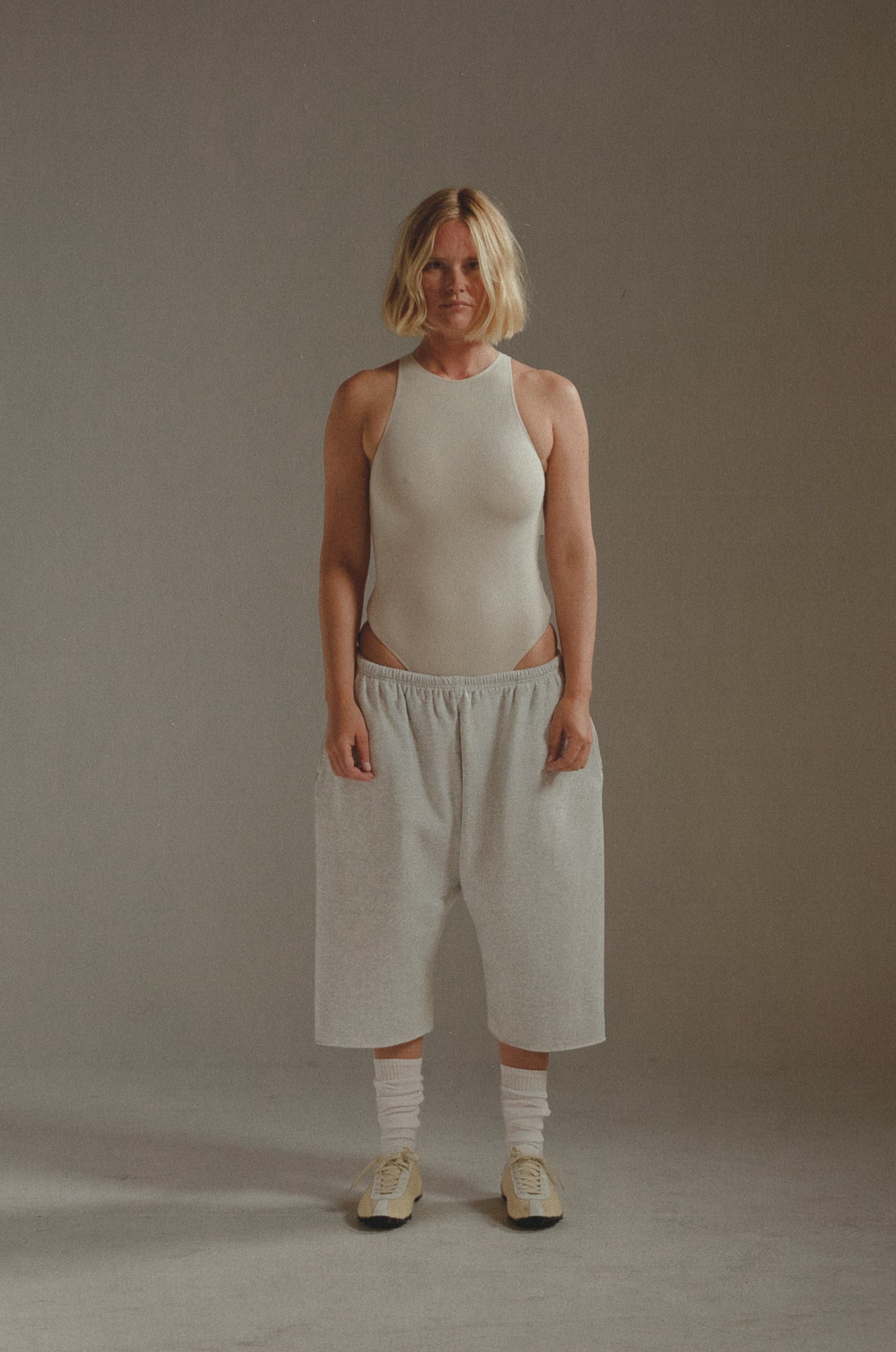 Women's Signature 3/4 Shorts Light Grey