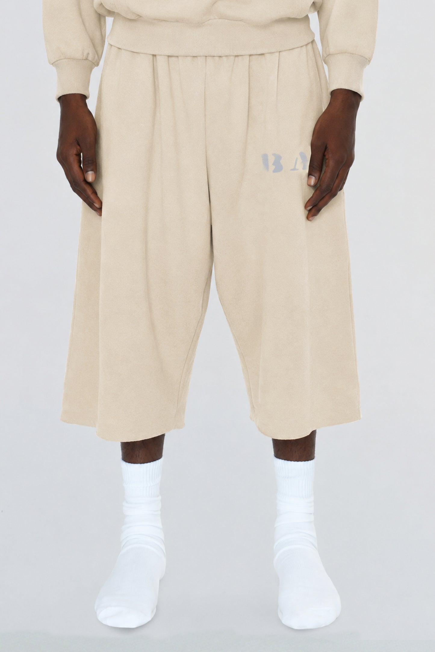 Core Dirty White 3/4 Shorts
