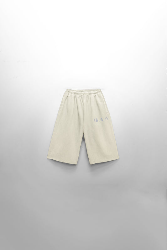 Core Dirty White 3/4 Shorts